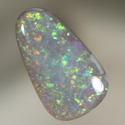 SOLID SEMI BLACK OPAL Full of bright and sparkling colour
